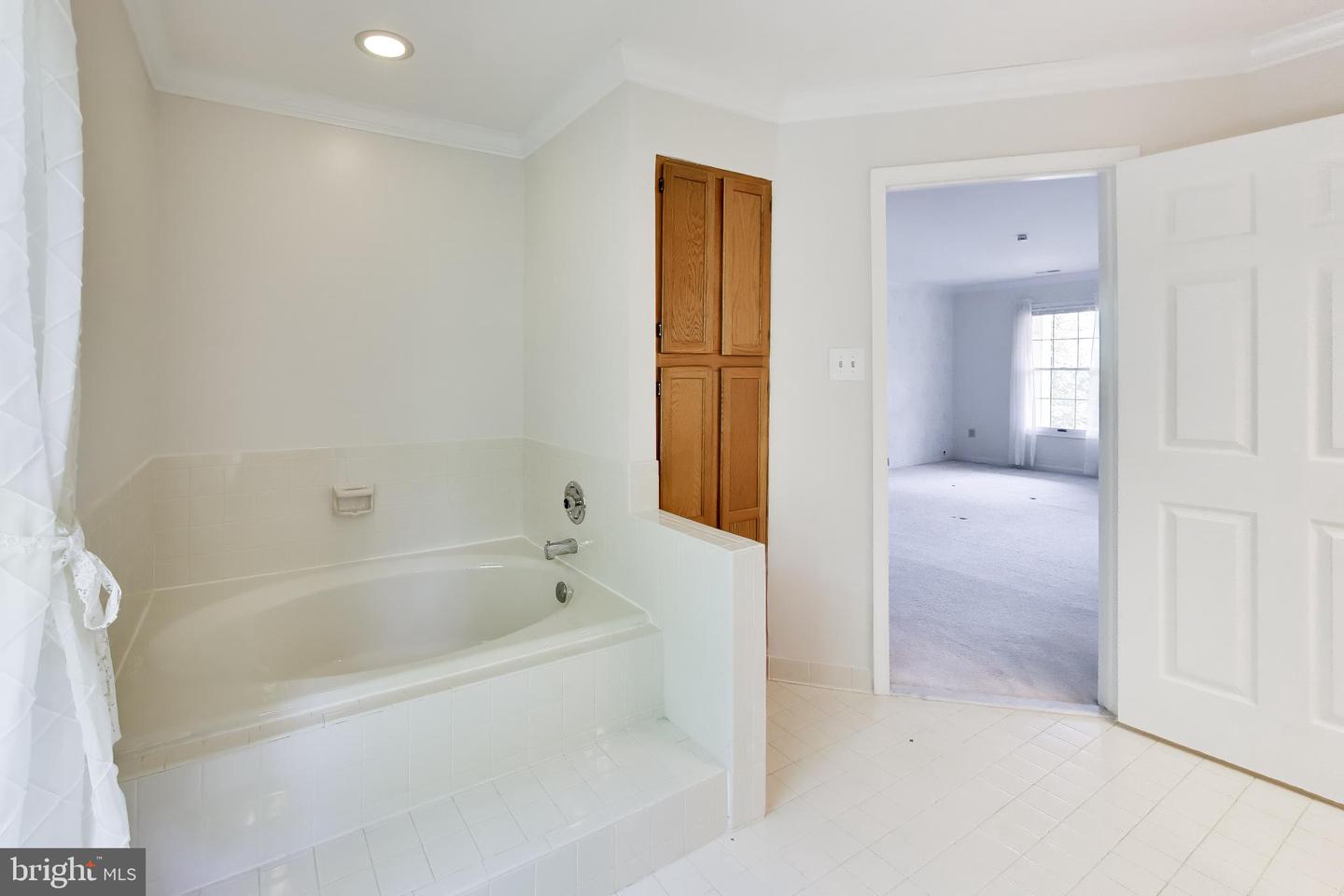 14672 Brougham Way Property Photo 37