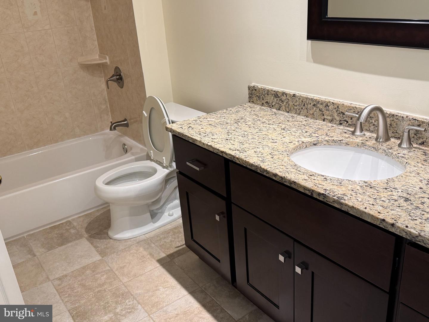12000 Amber Ridge Cir #a-202 Property Photo 9