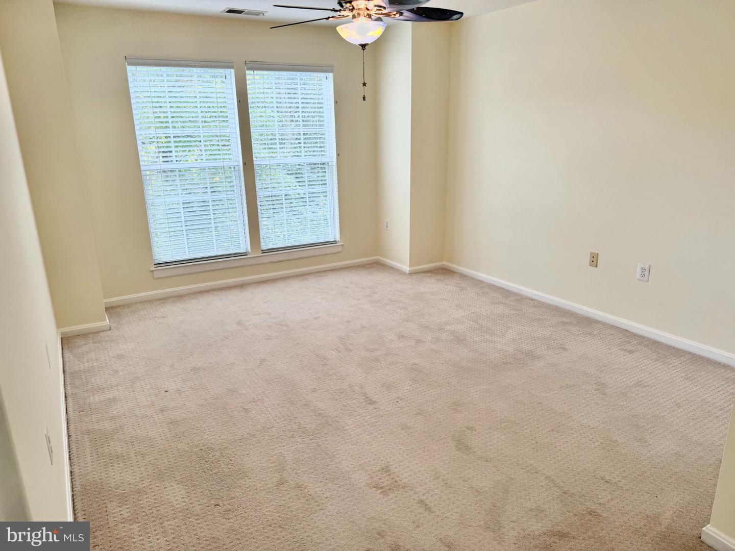 12000 Amber Ridge Cir #a-202 Property Photo 10