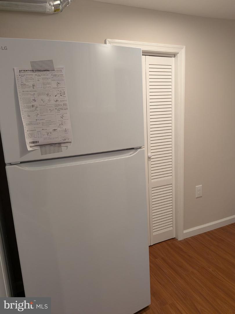 2102 Luzerne Ave Property Photo 10