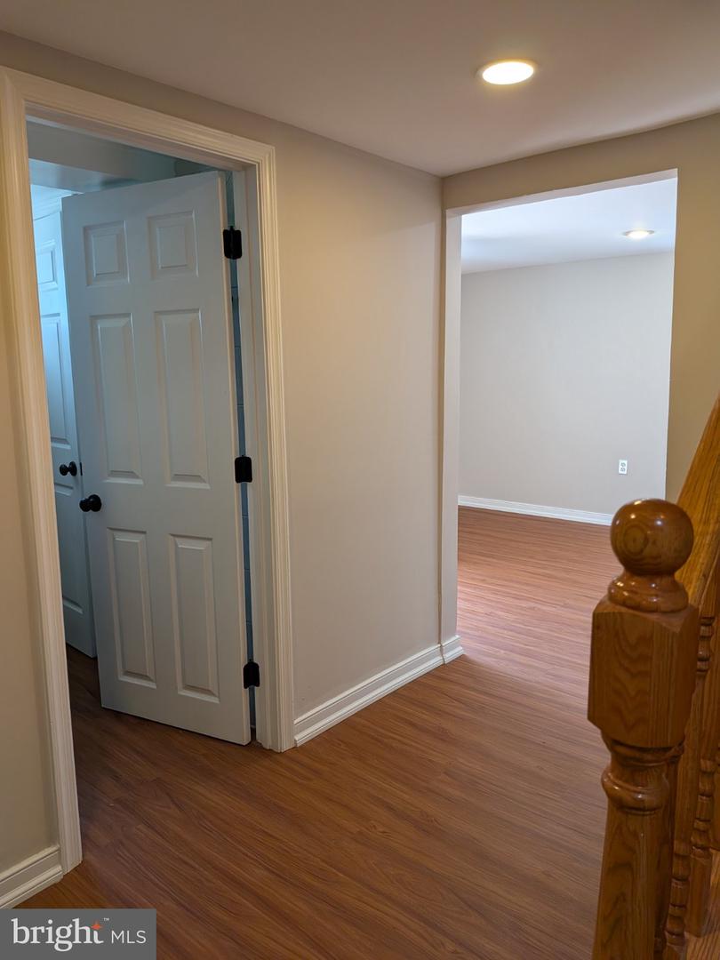 2102 Luzerne Ave Property Photo 11