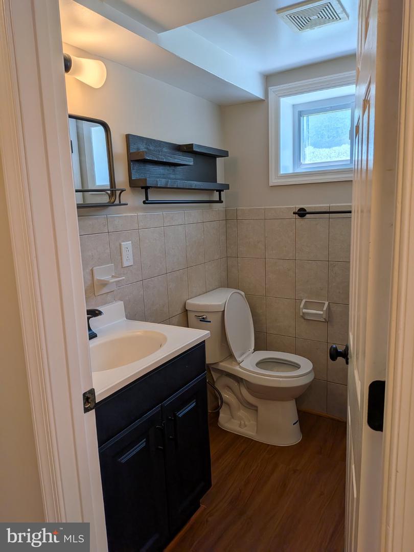 2102 Luzerne Ave Property Photo 12