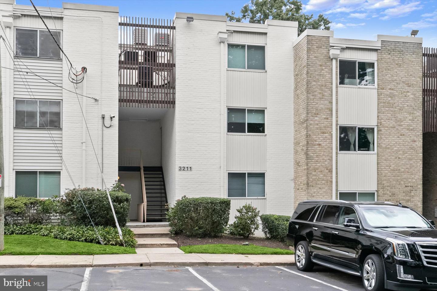 3211 University Blvd W #3211-11 Property Photo 1