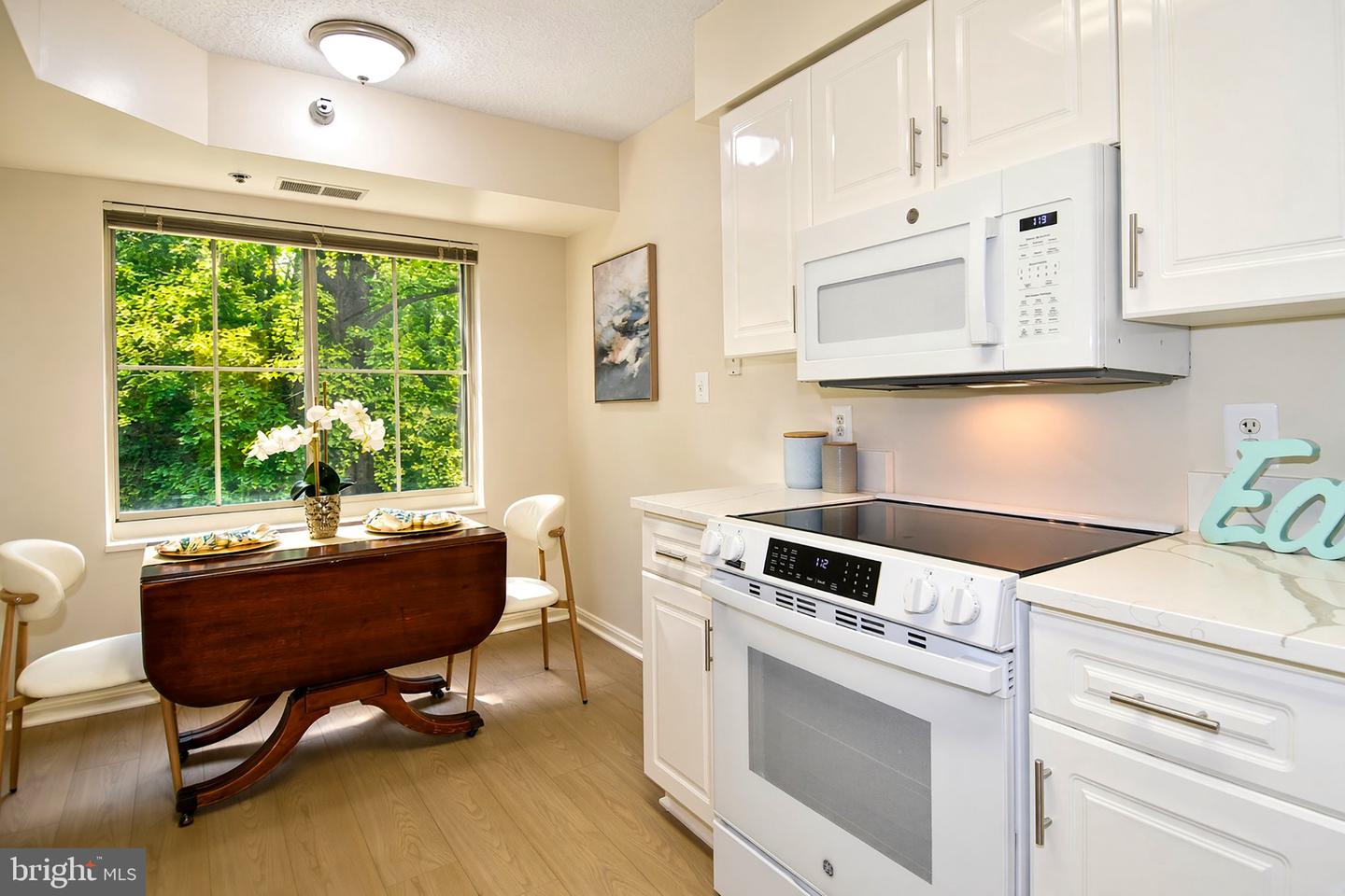 14809 Pennfield Cir #415 Property Photo 6