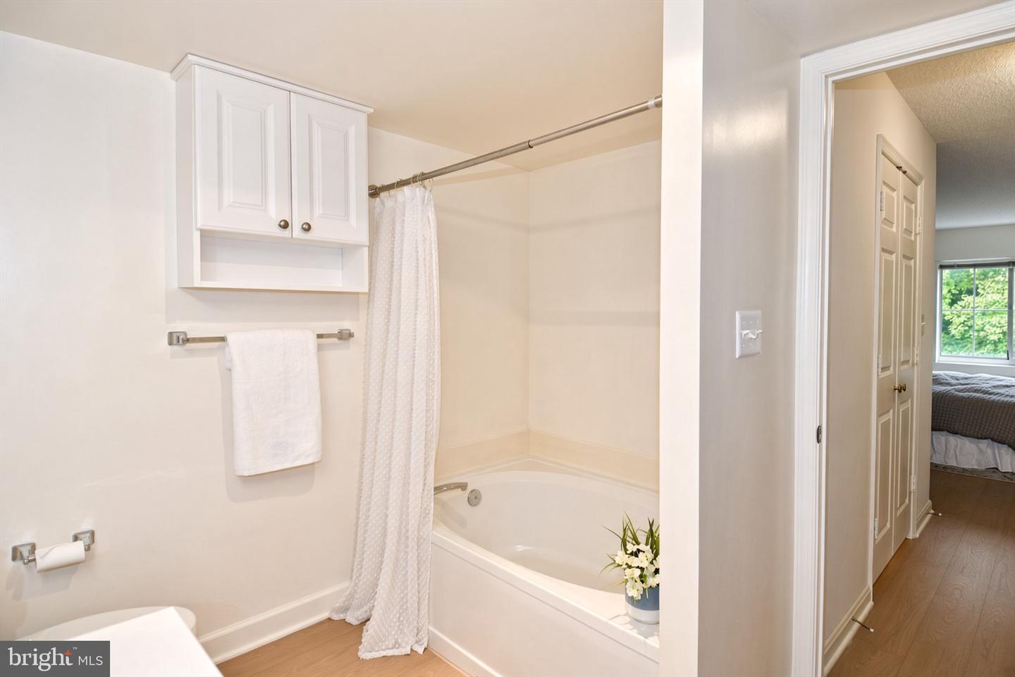 14809 Pennfield Cir #415 Property Photo 19