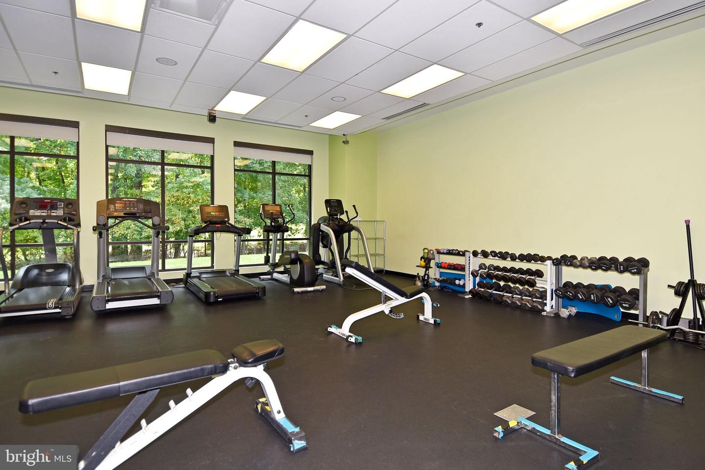 14809 Pennfield Cir #415 Property Photo 30