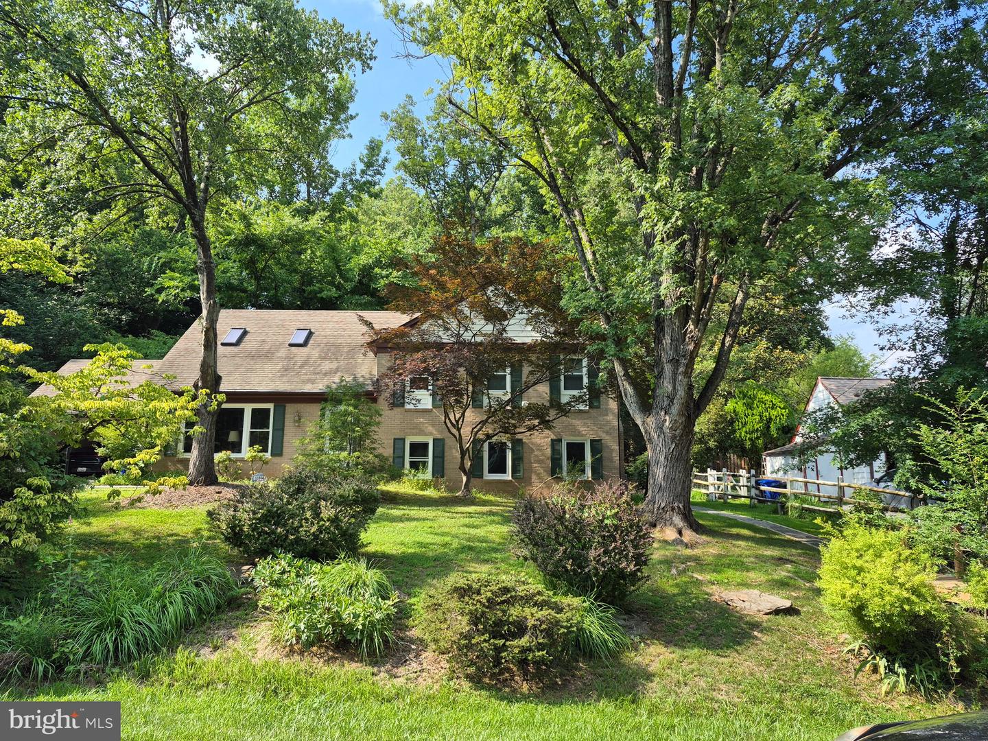 10009 Penfold Ct #b Property Photo 1