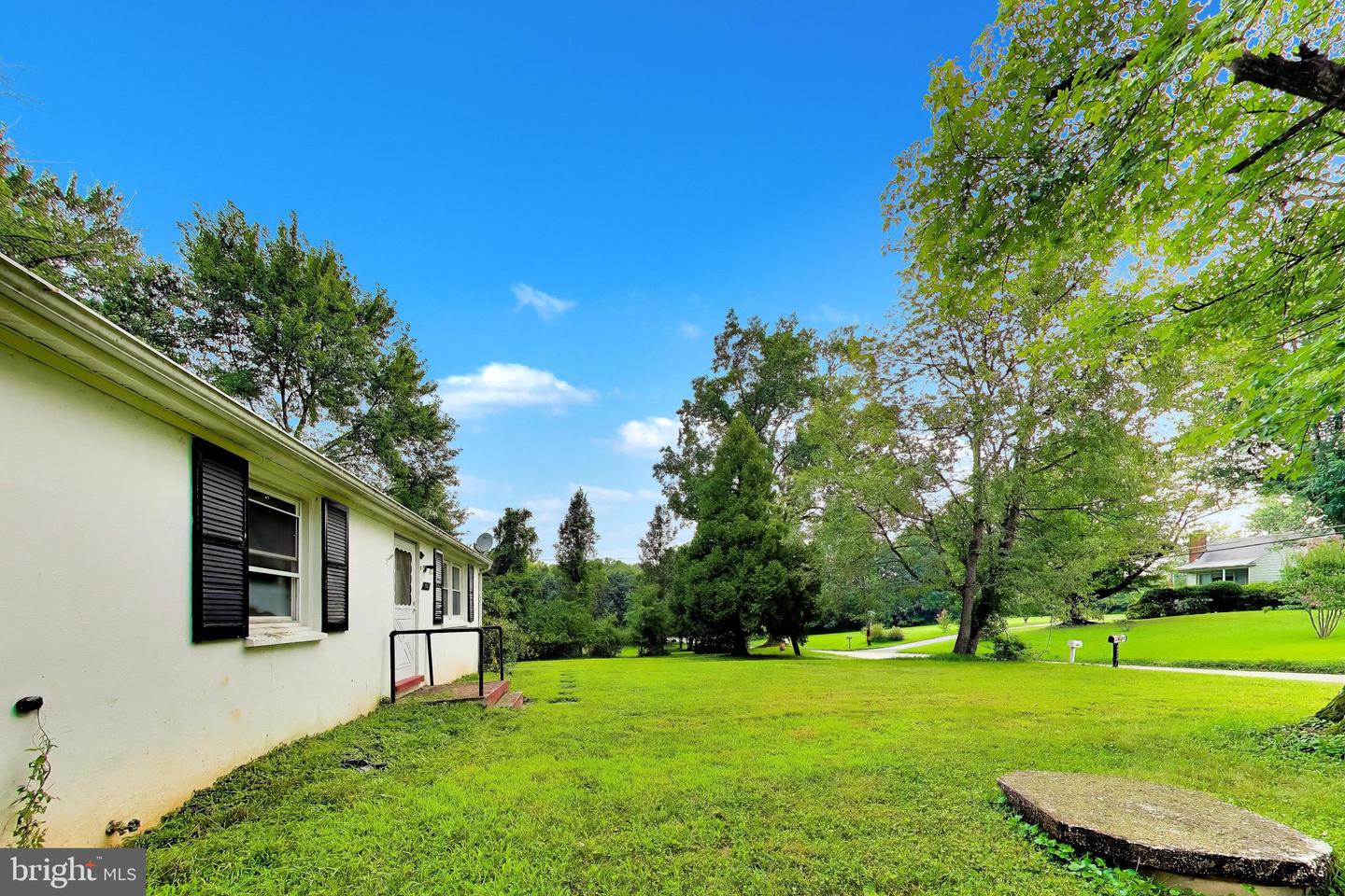 16012 Batson Rd Property Photo 5