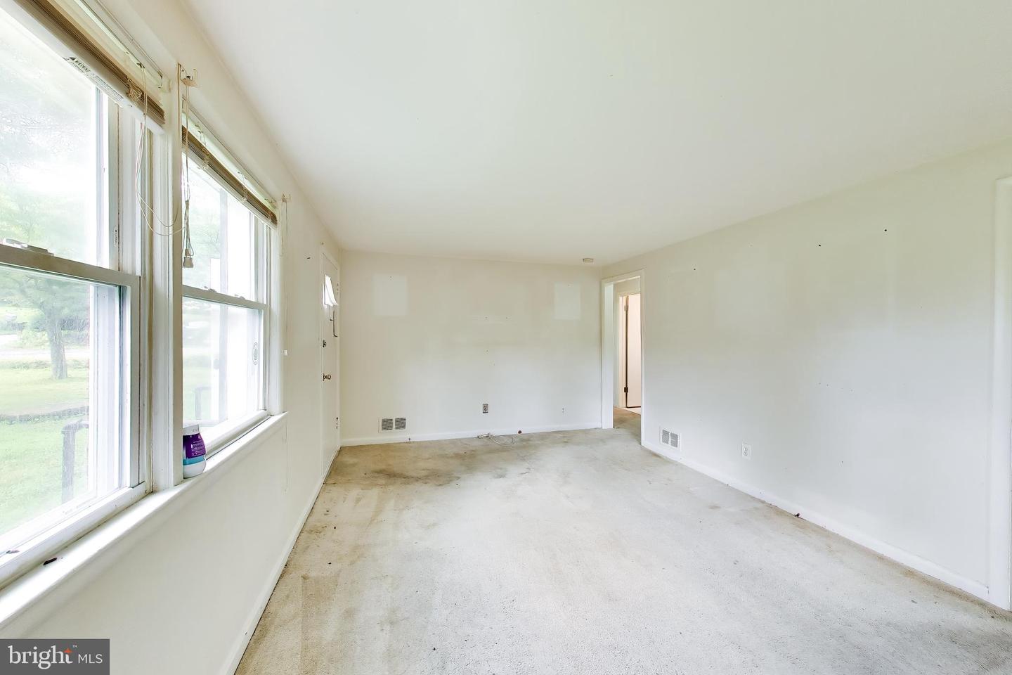 16012 Batson Rd Property Photo 8