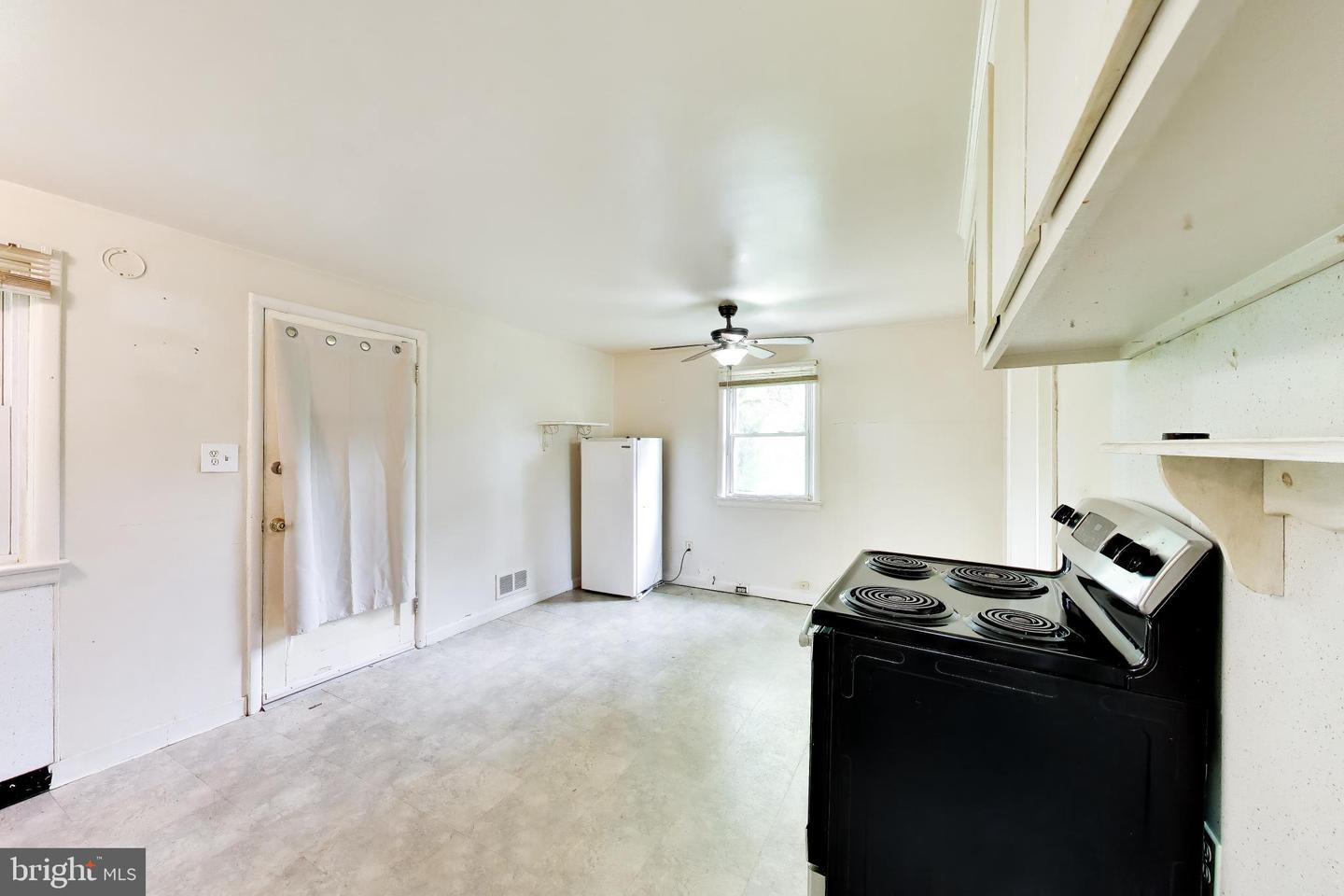 16012 Batson Rd Property Photo 10