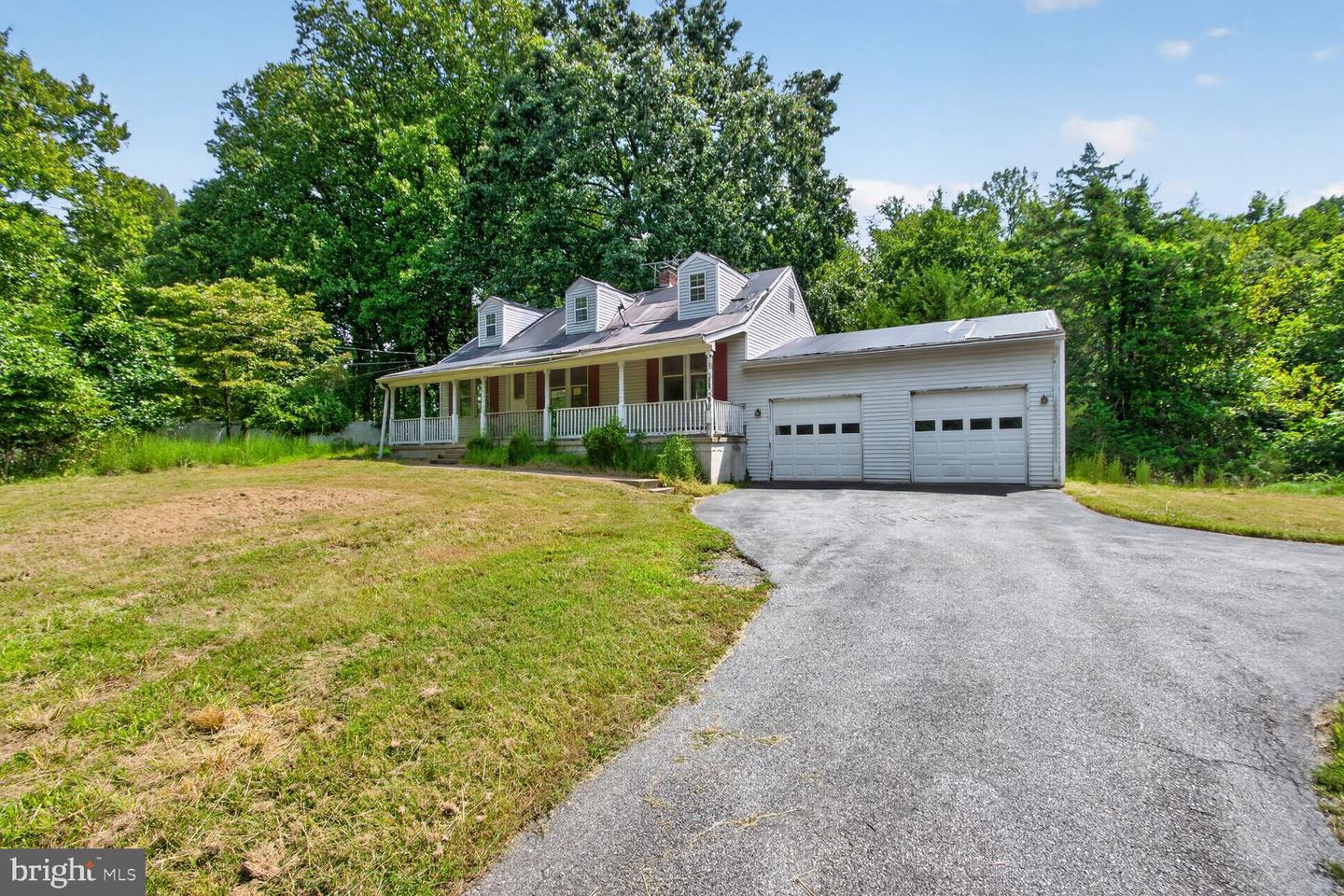 15325 Holly Grove Rd Property Photo 1