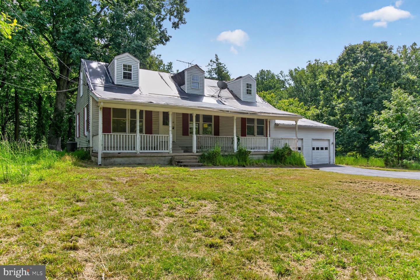 15325 Holly Grove Rd Property Photo 4