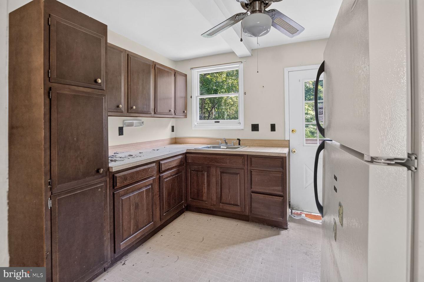 15325 Holly Grove Rd Property Photo 13