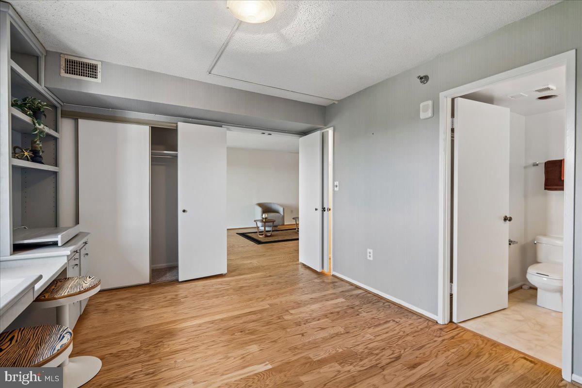 15115 Interlachen Dr #3-901 Property Photo 25