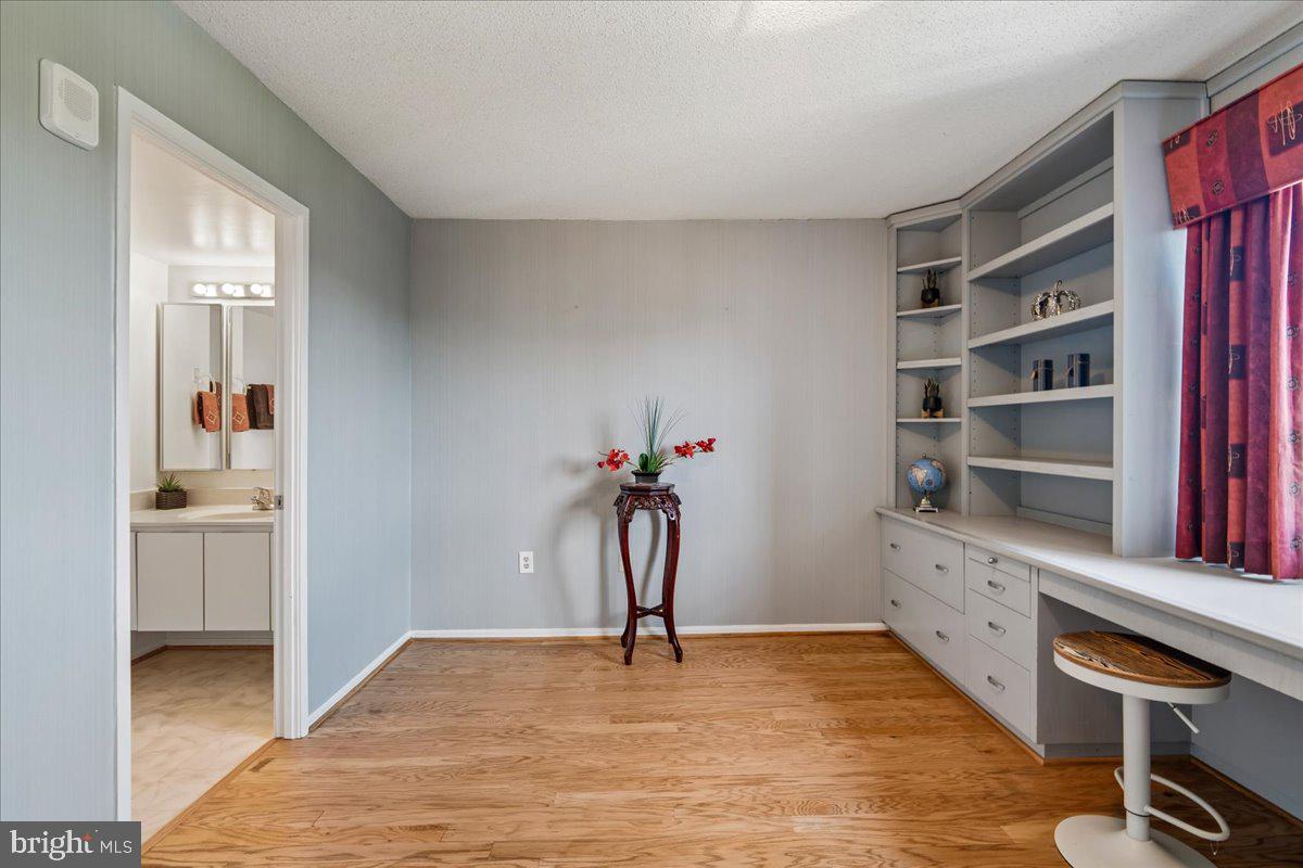 15115 Interlachen Dr #3-901 Property Photo 28