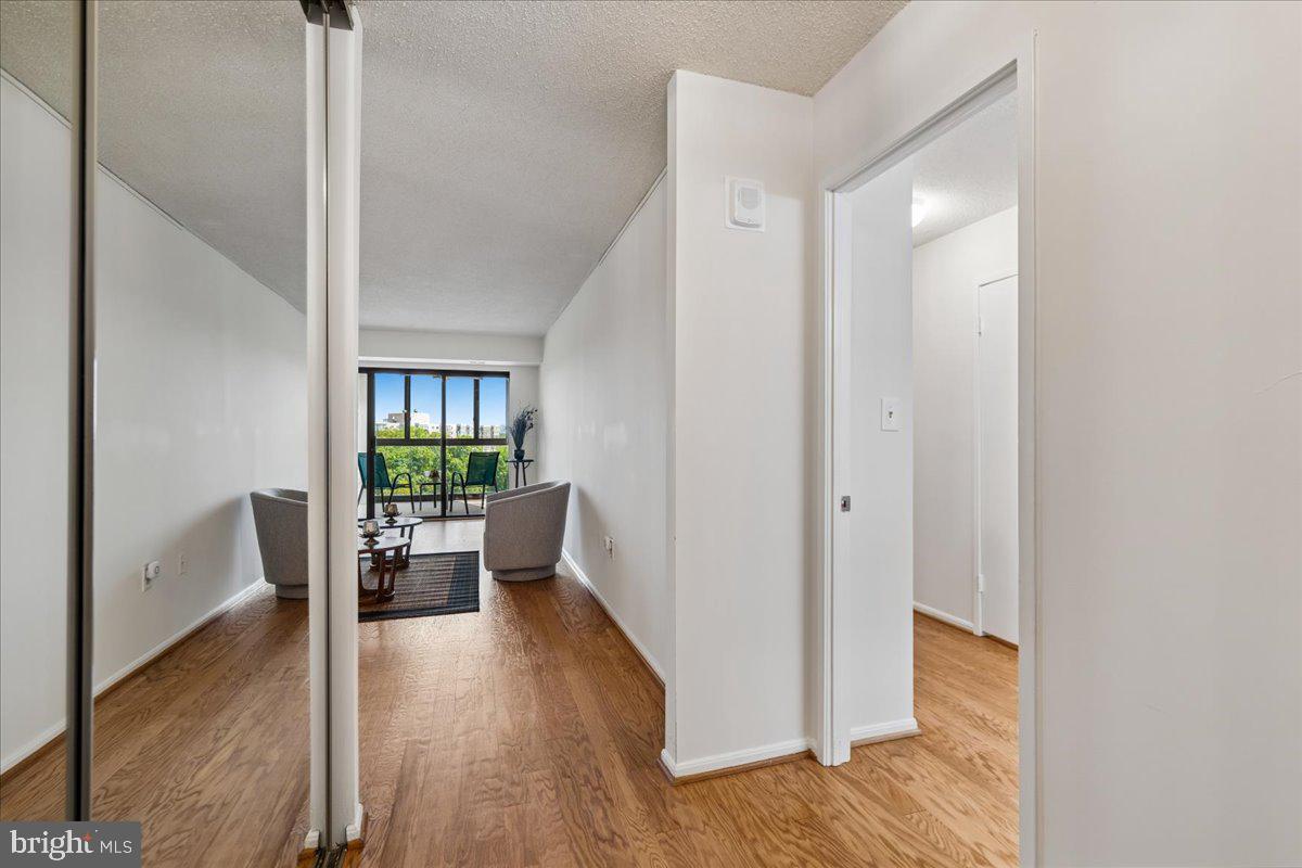 15115 Interlachen Dr #3-901 Property Photo 29