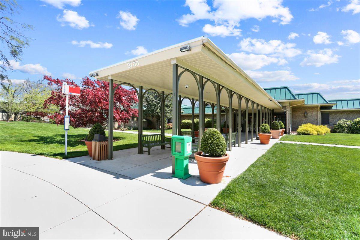 15115 Interlachen Dr #3-901 Property Photo 47