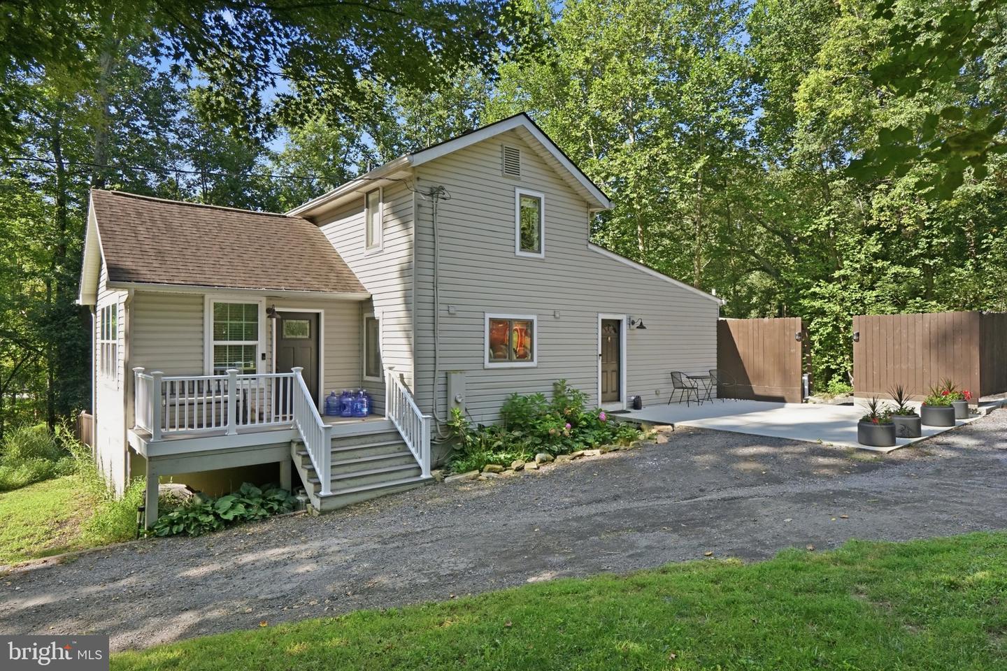 8214 Hawkins Creamery Rd Property Photo 1