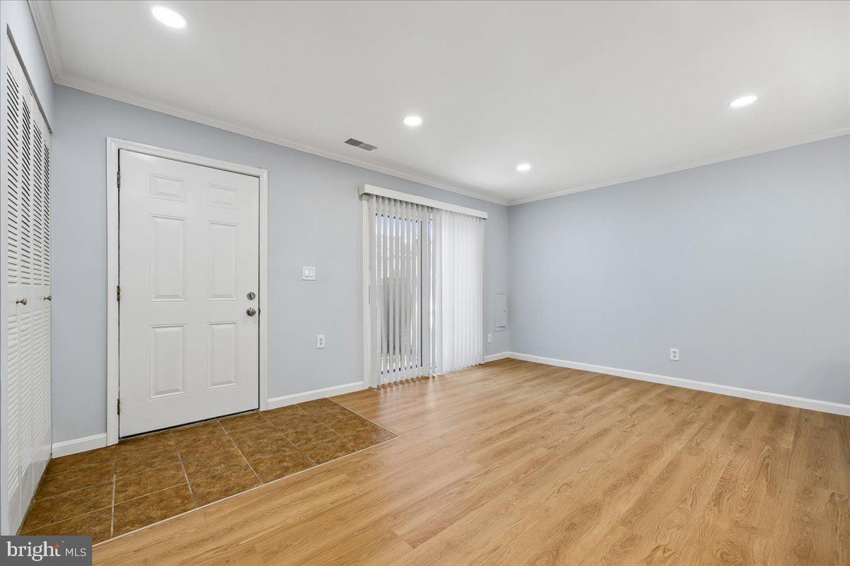 9846 Brookridge Ct Property Photo 6