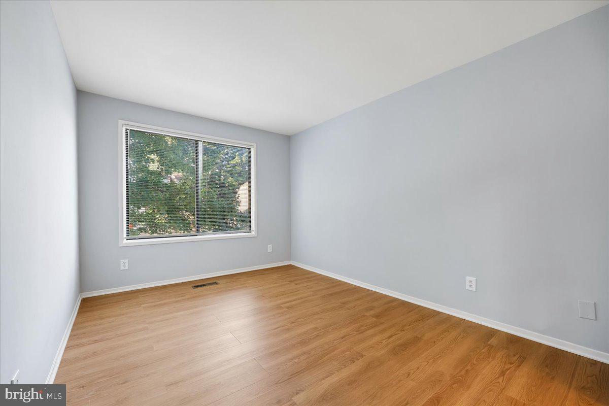 9846 Brookridge Ct Property Photo 13