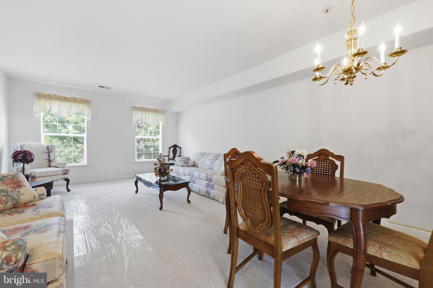 12832 Rexmore Dr #4 Property Photo 3