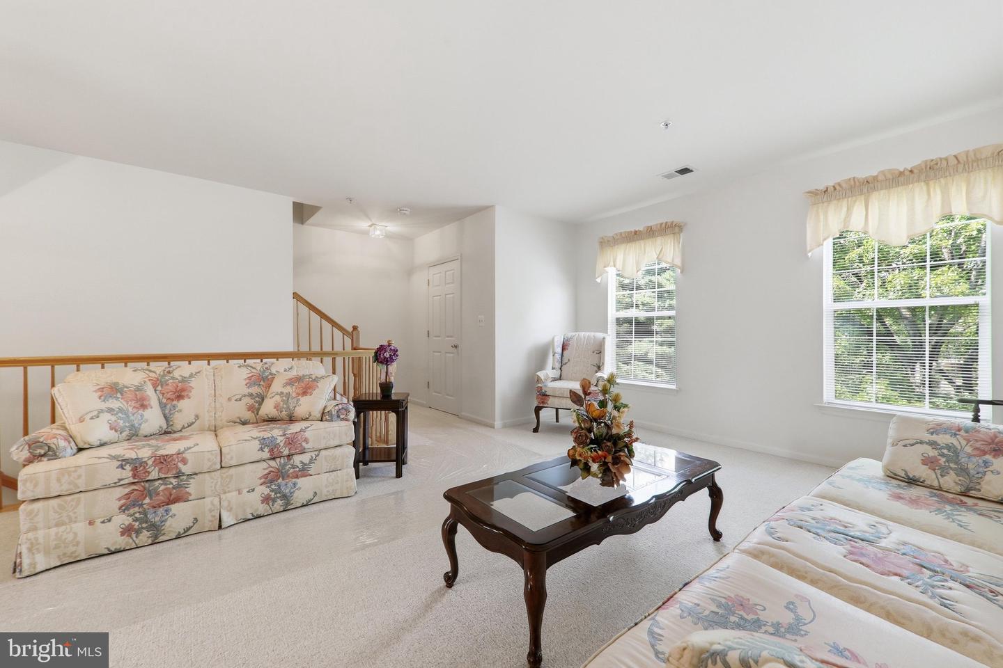 12832 Rexmore Dr #4 Property Photo 7