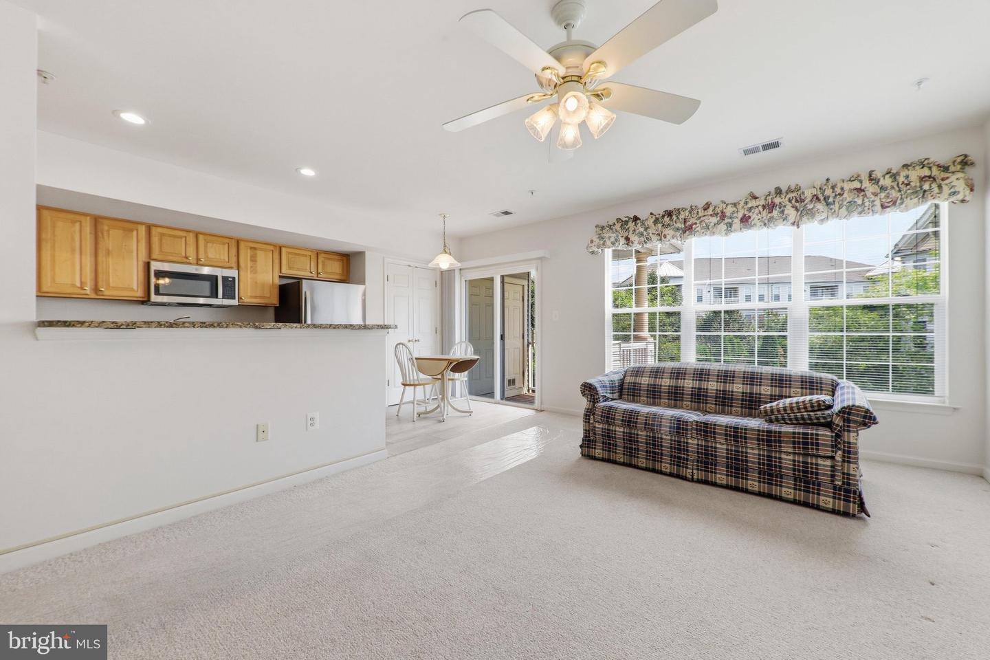 12832 Rexmore Dr #4 Property Photo 11