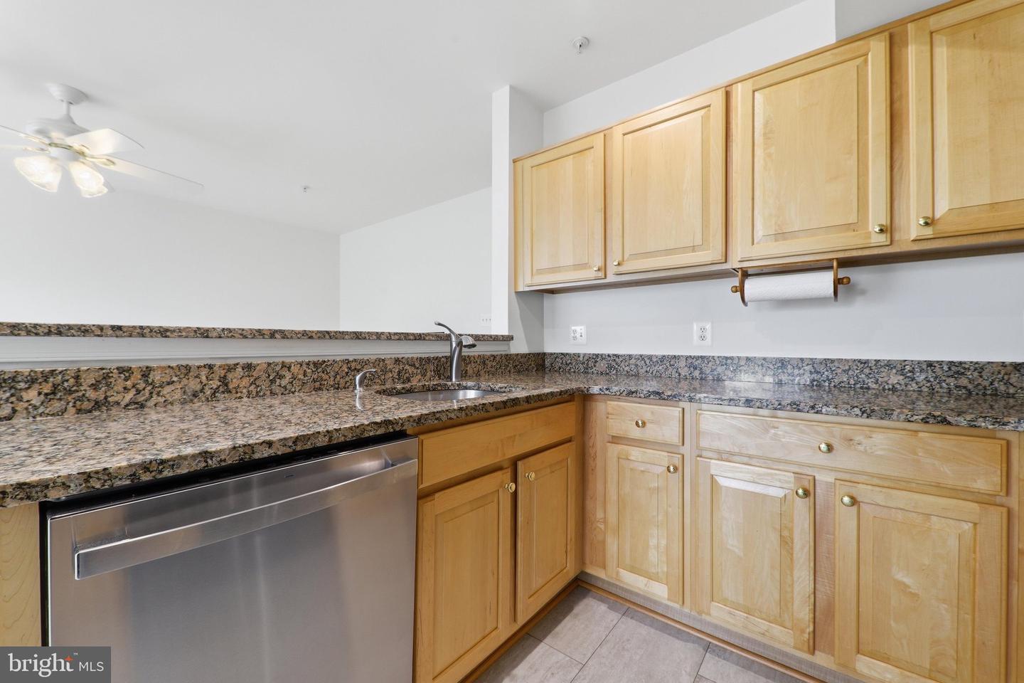 12832 Rexmore Dr #4 Property Photo 19