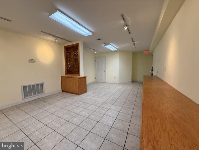 324 Main St Property Photo 3