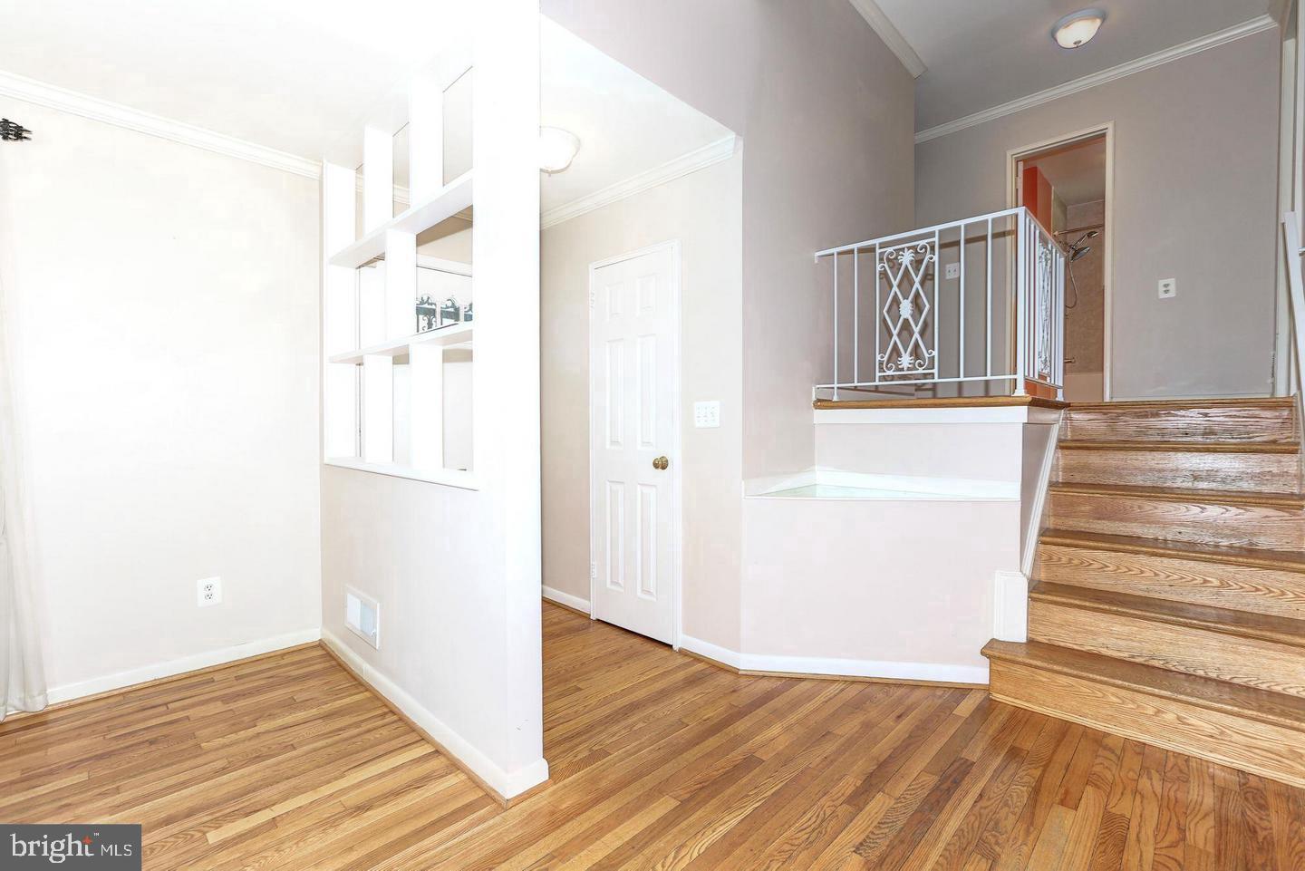 5808 Greentree Rd Property Photo 3