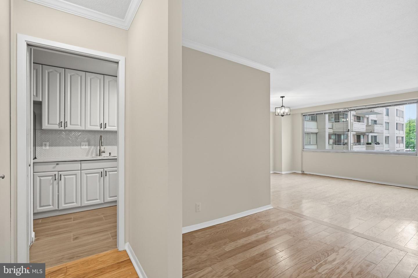 4515 Willard Ave #616s Property Photo 4