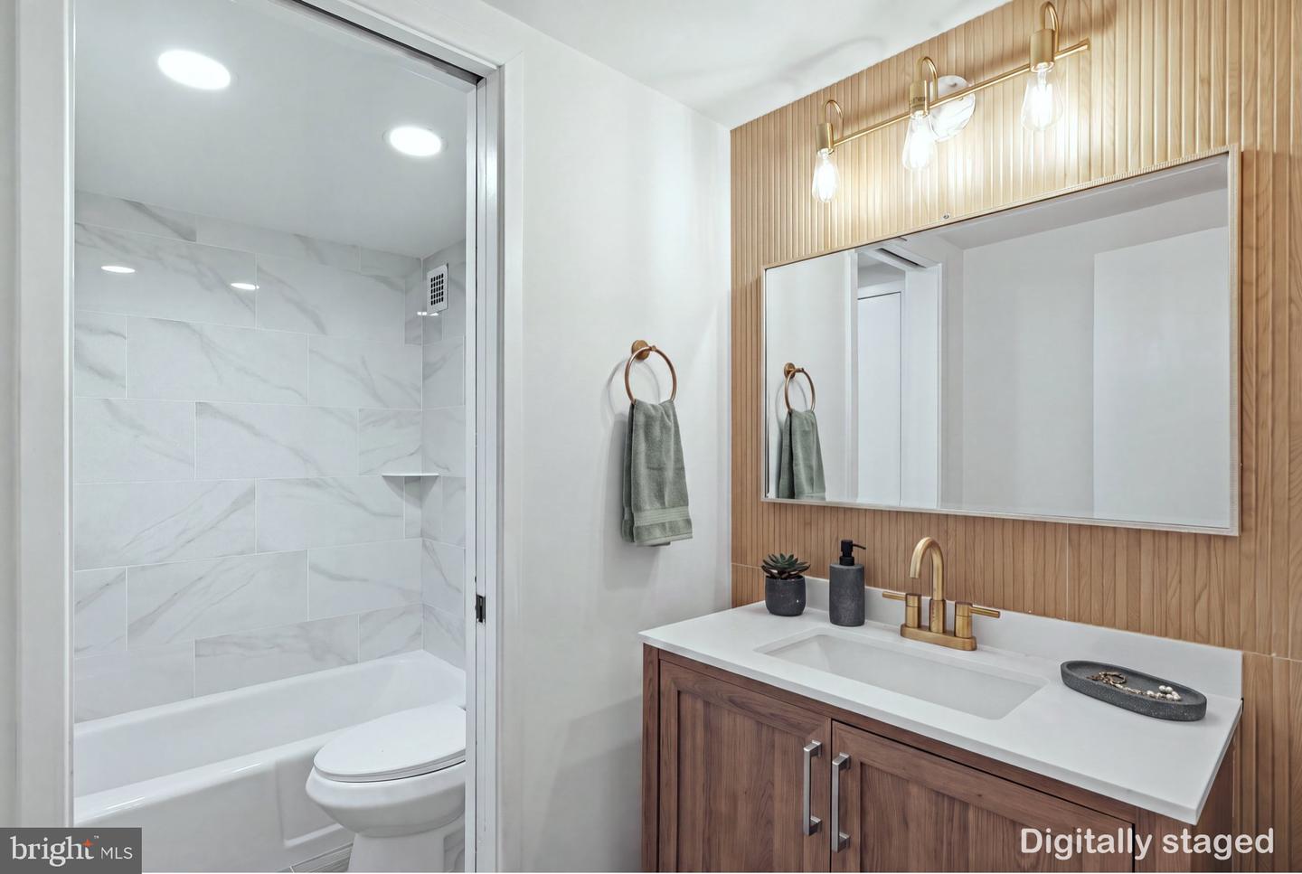 4515 Willard Ave #616s Property Photo 8