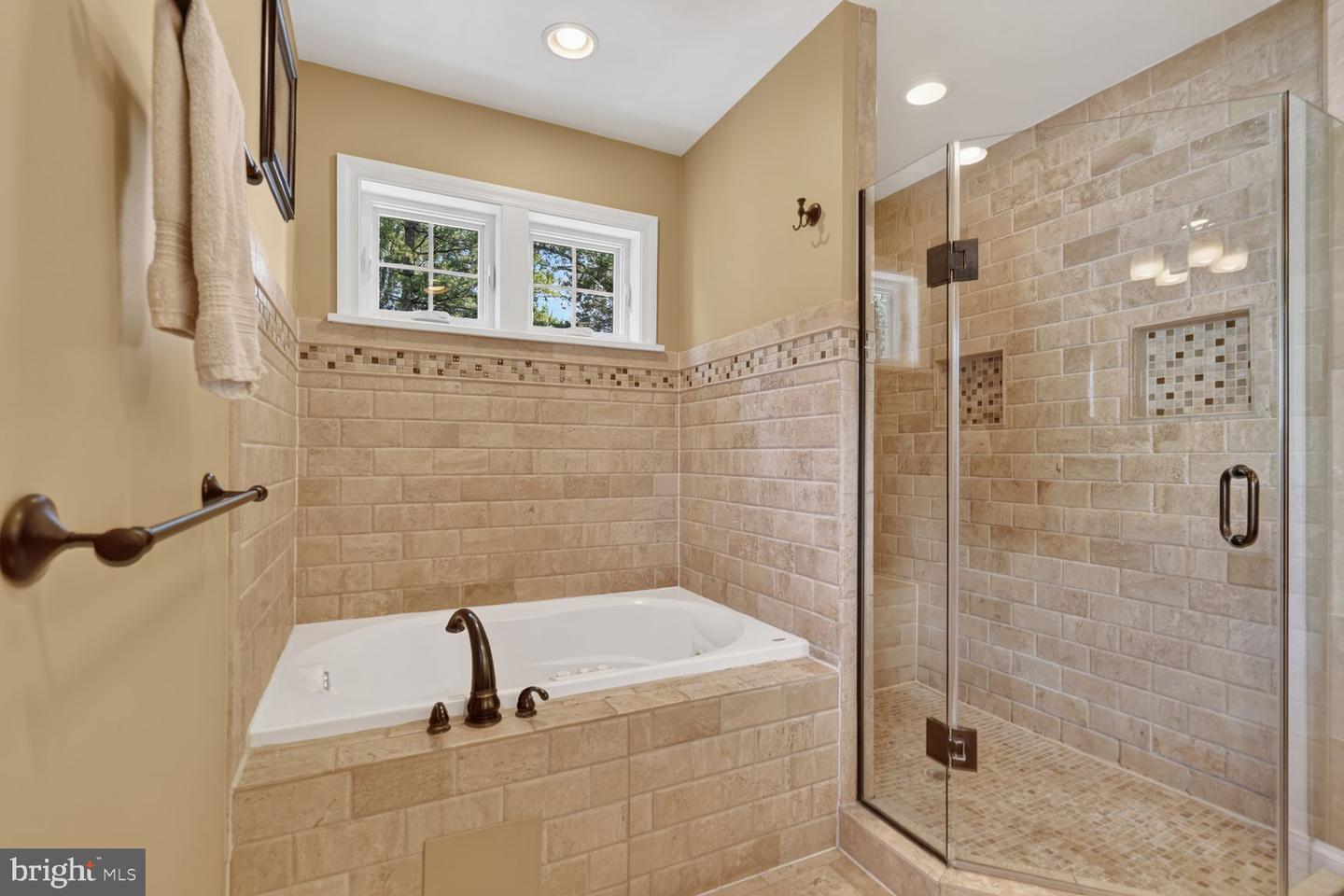 10115 Gates Ave Property Photo 22