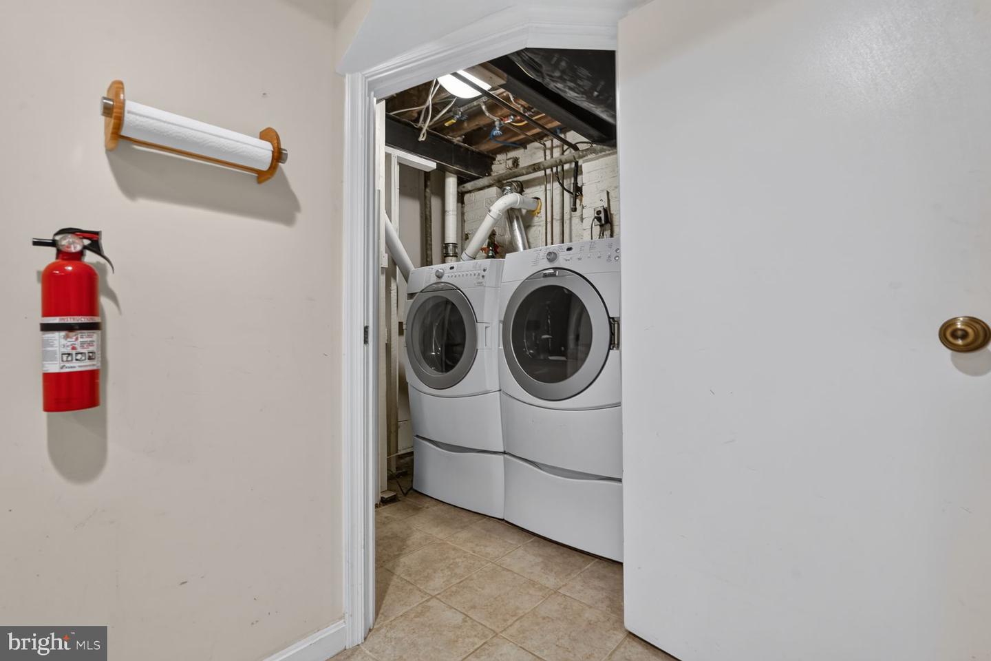 10115 Gates Ave Property Photo 30