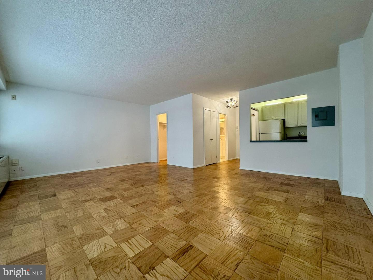5500 Friendship Blvd #915n Property Photo 10