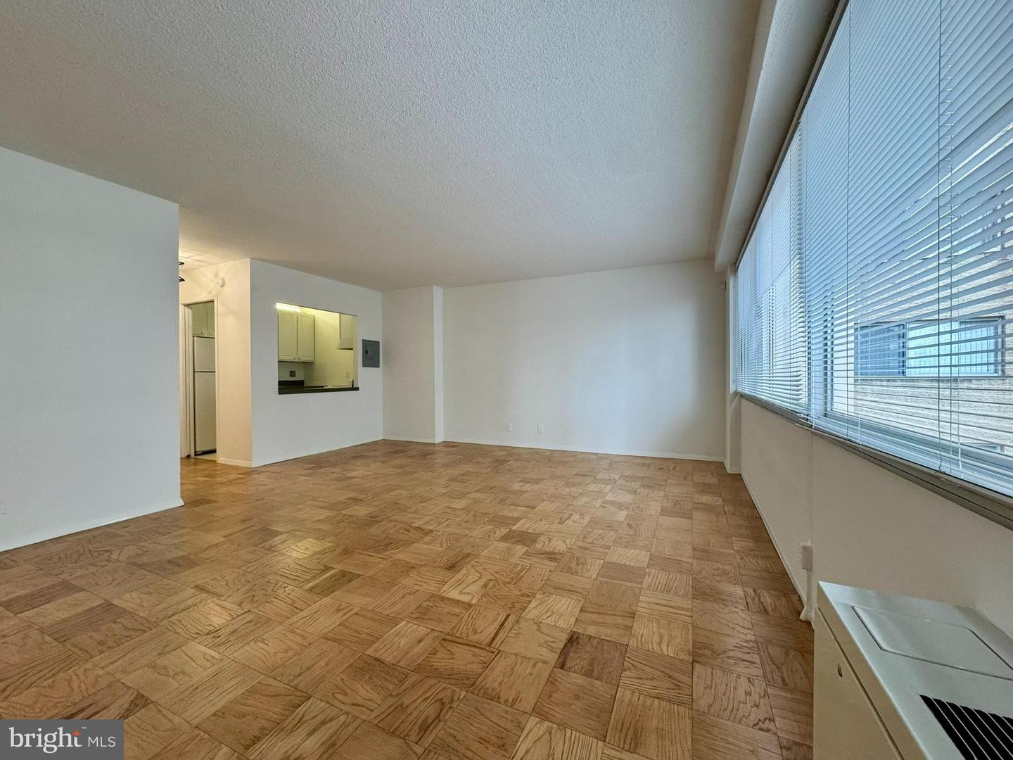5500 Friendship Blvd #915n Property Photo 11