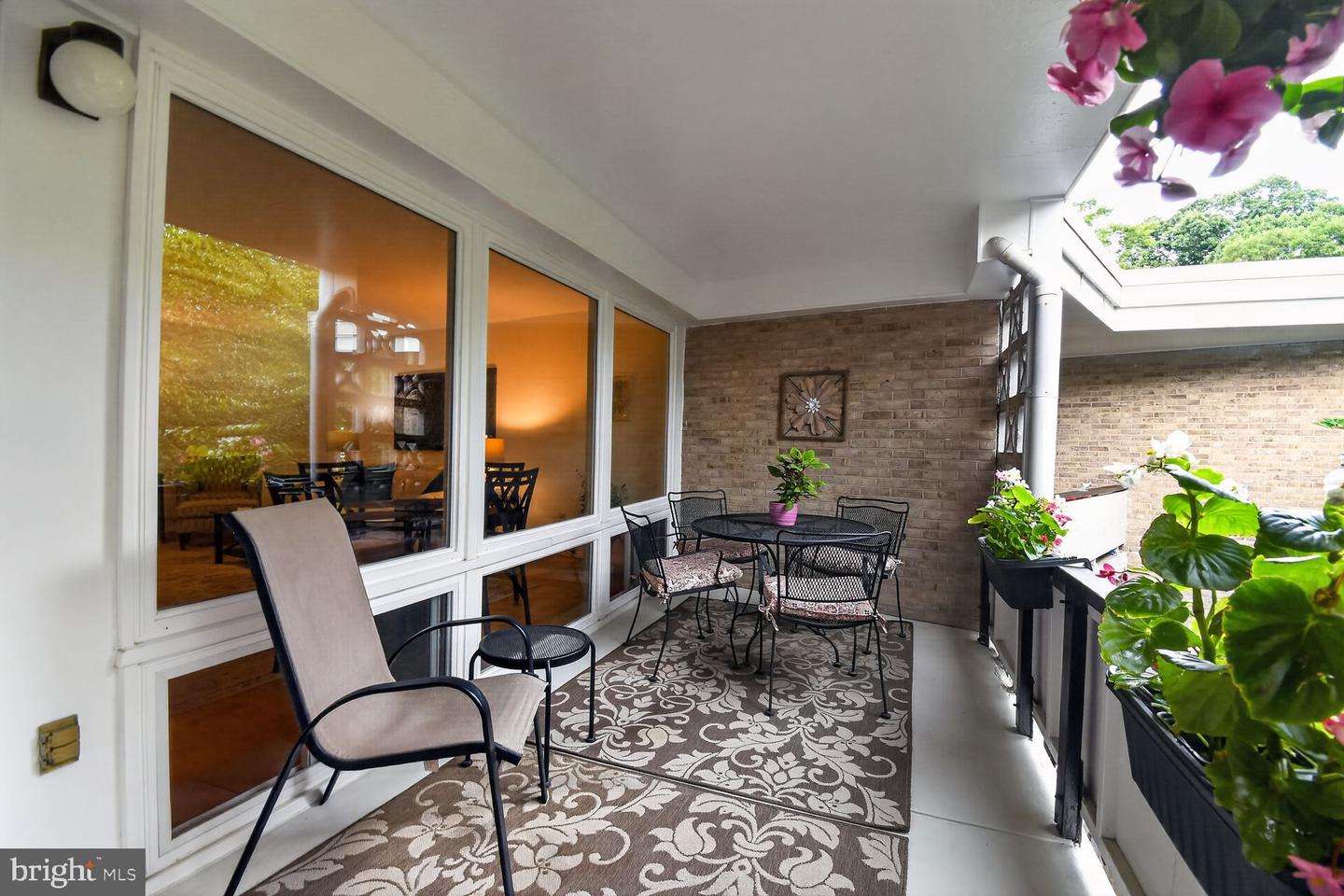 7527 SPRING LAKE DR #D2 Property Photo 1