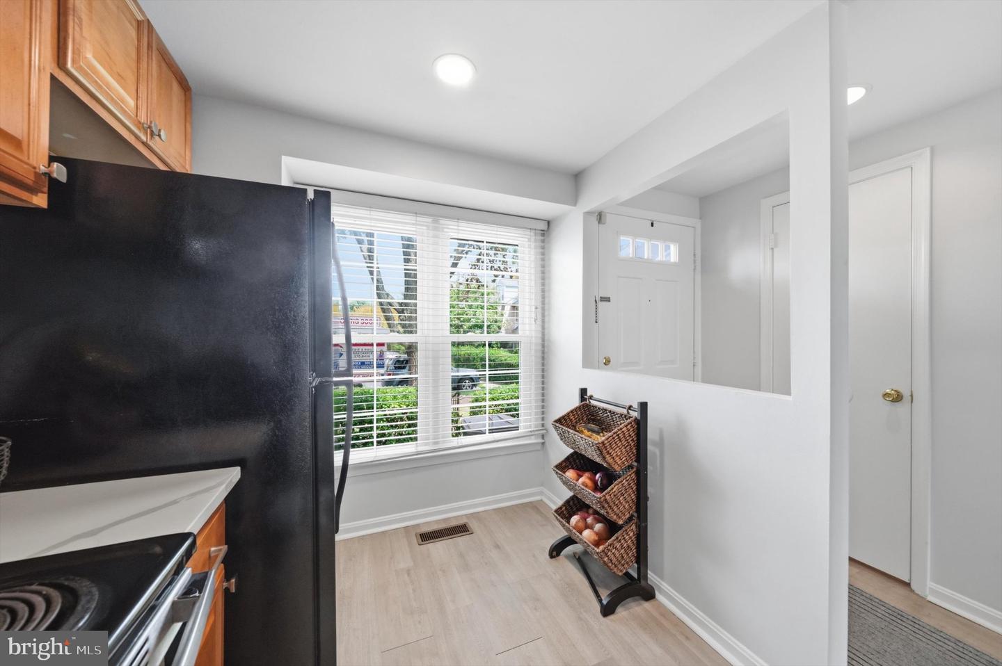 20204 Ravensdale Ct Property Photo 7