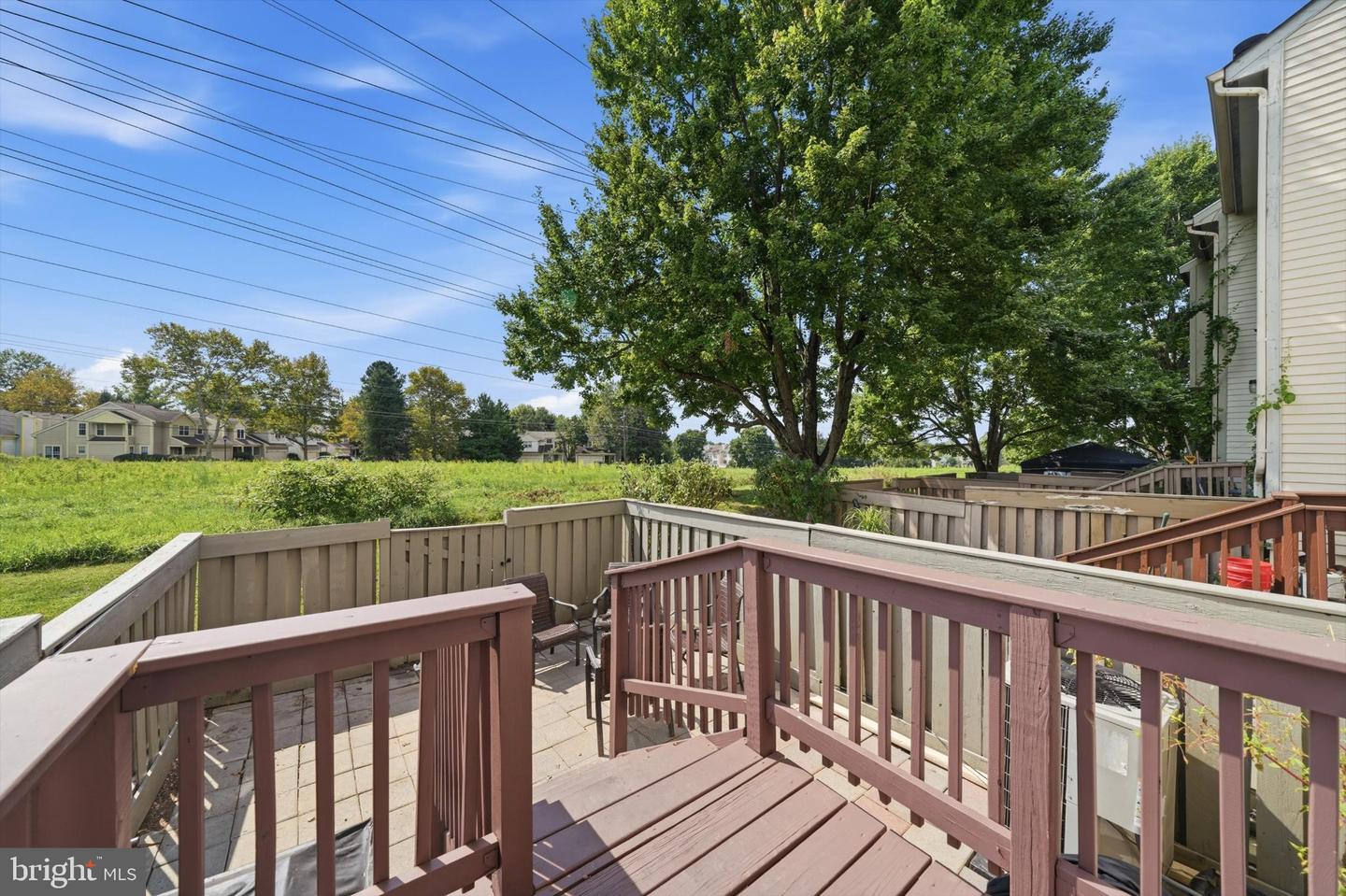 20204 Ravensdale Ct Property Photo 40