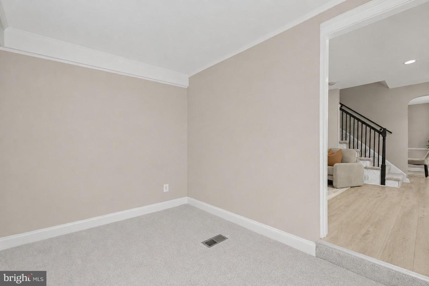 9205 Glenville Rd Property Photo 20