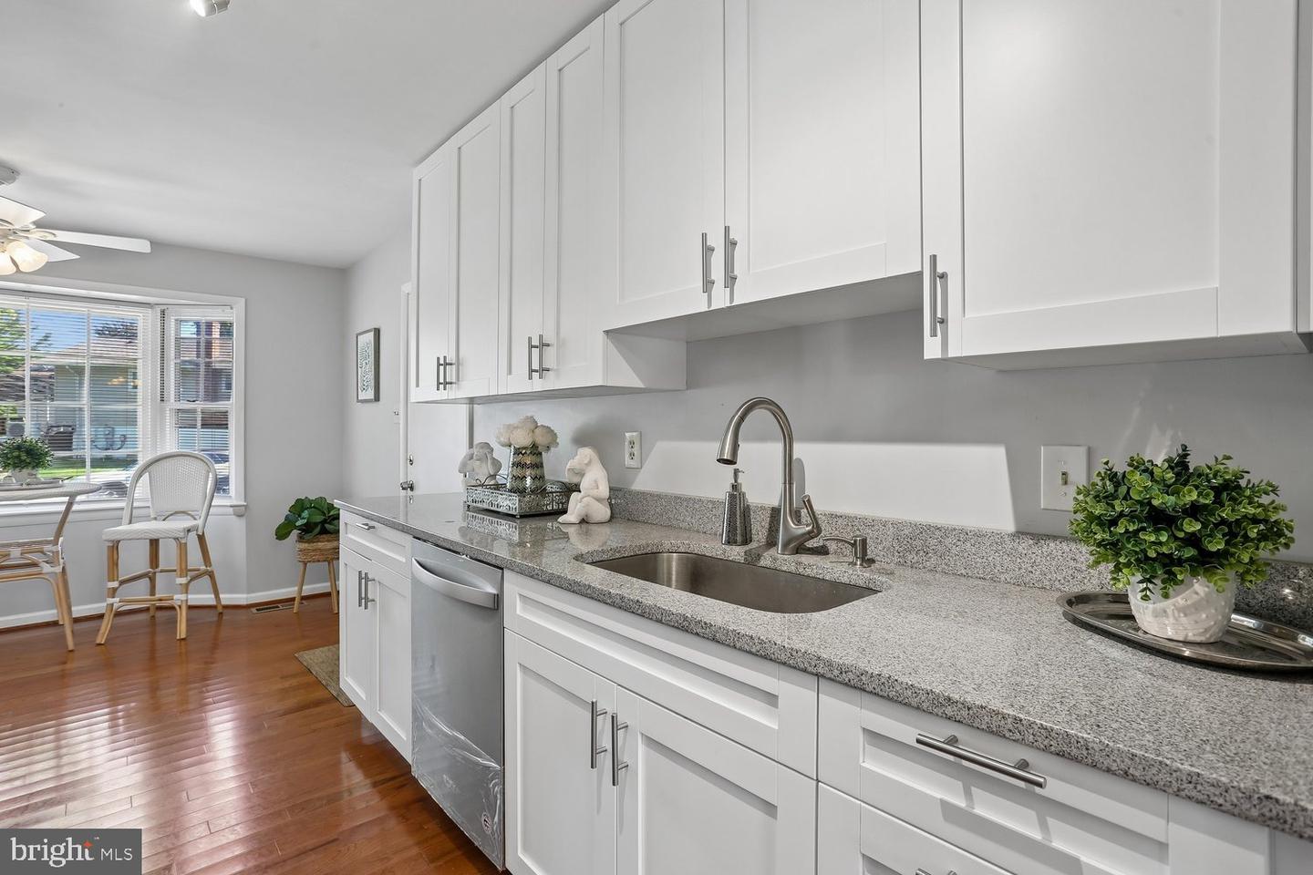 8405 Flower Hill Terrace Property Photo 19