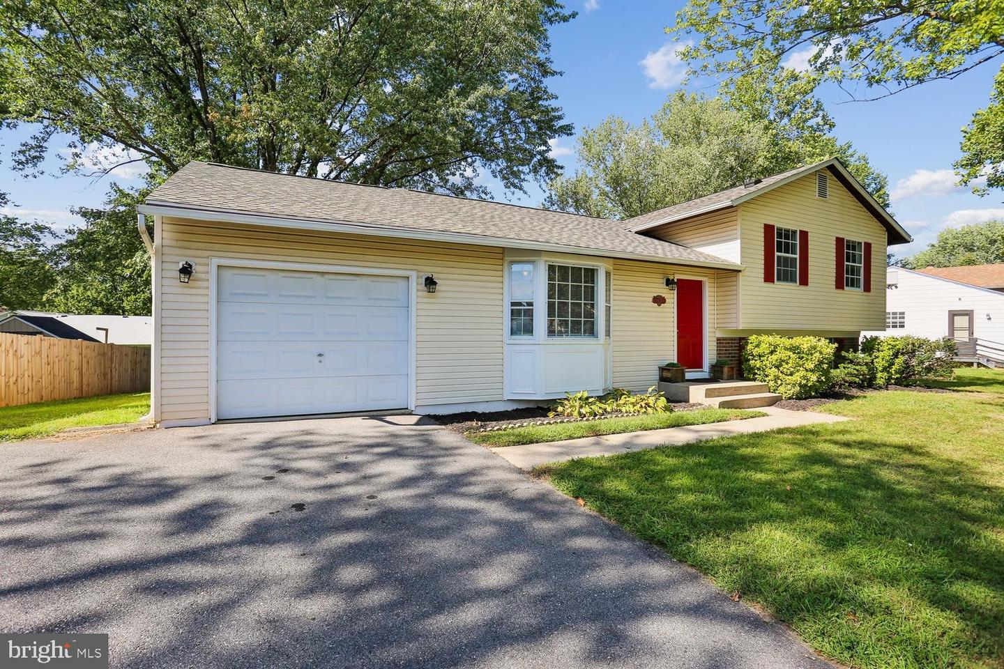 8405 Flower Hill Terrace Property Photo 62