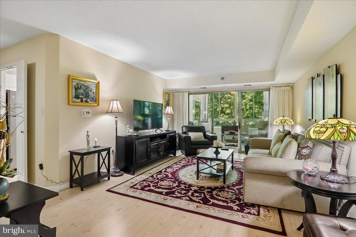 14809 Pennfield Cir #405 Property Photo 7