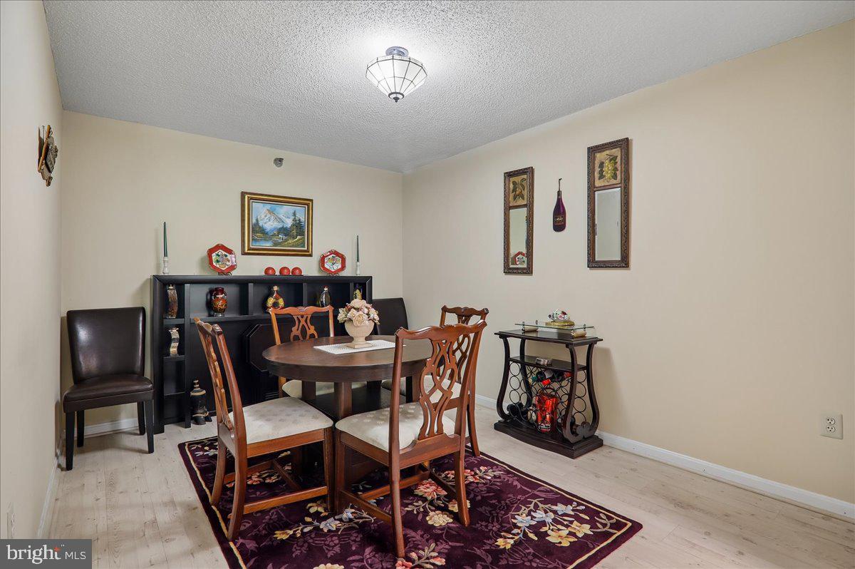 14809 Pennfield Cir #405 Property Photo 11