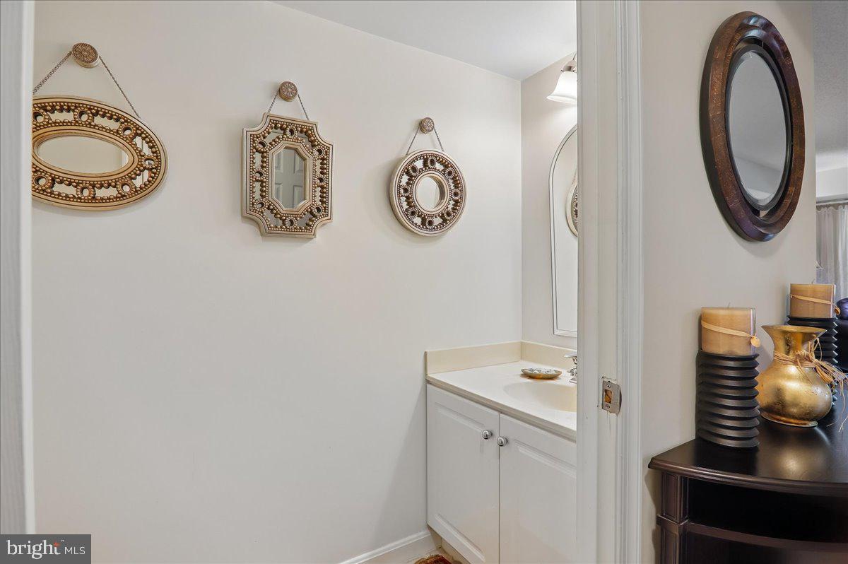14809 Pennfield Cir #405 Property Photo 22