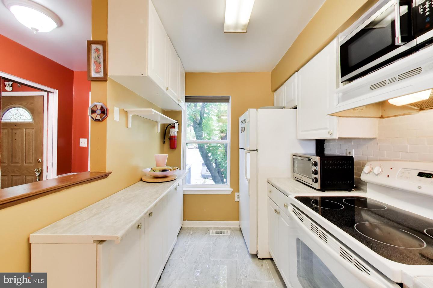 2923 Lisage Way Property Photo 15