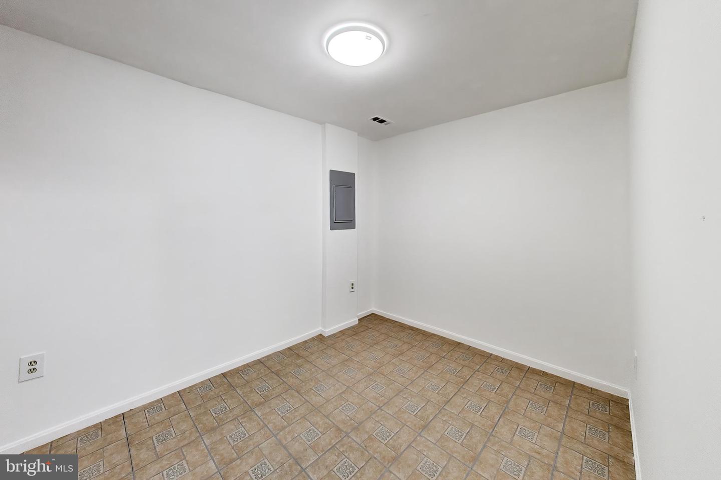 2923 Lisage Way Property Photo 29
