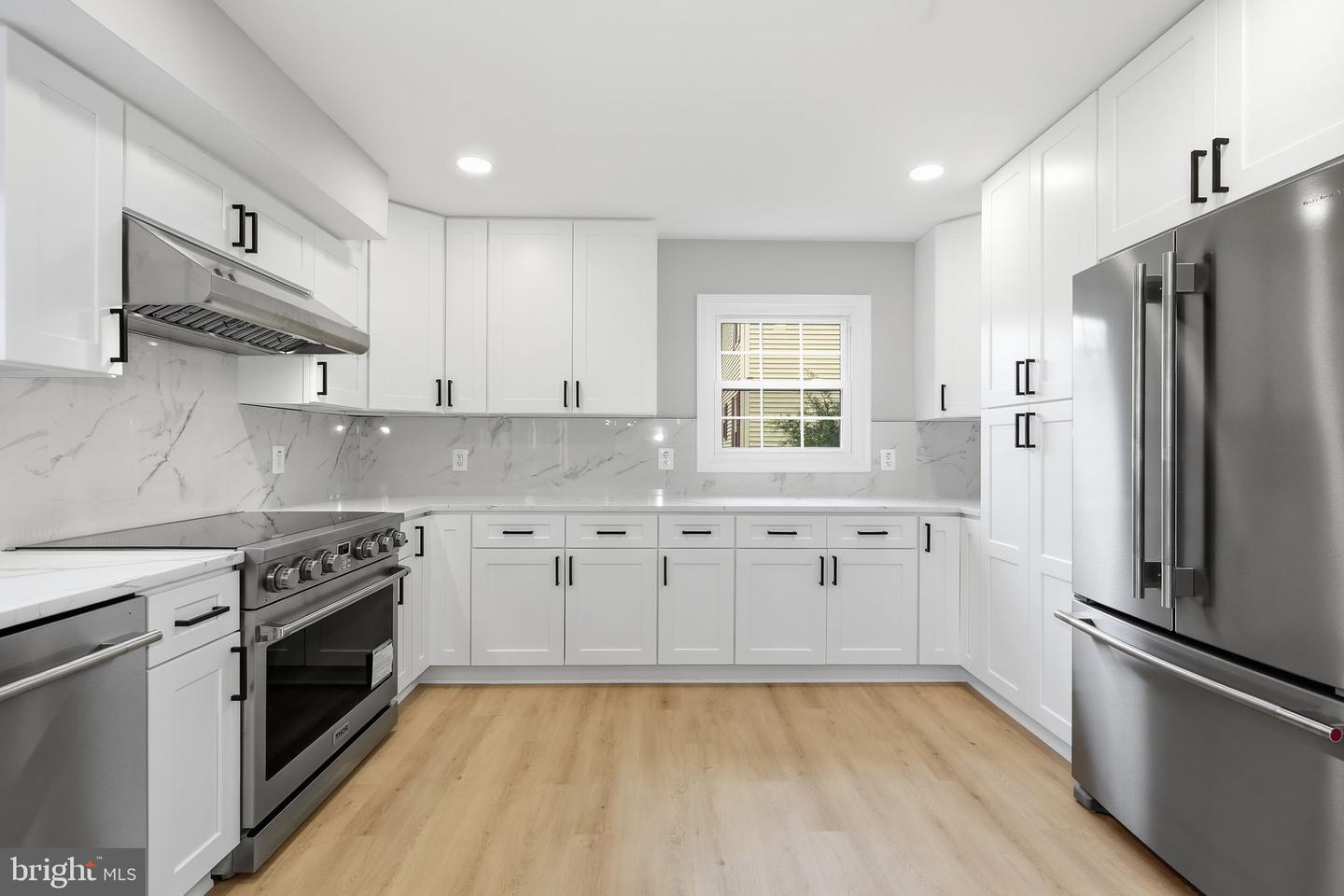 11516 Parsippany Ter Property Photo 3