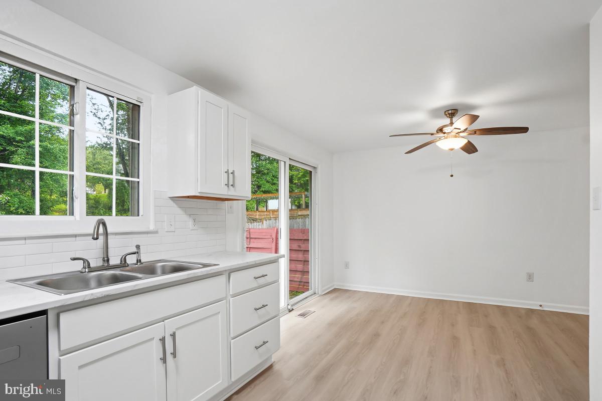 10214 Millstream Dr Property Photo 10
