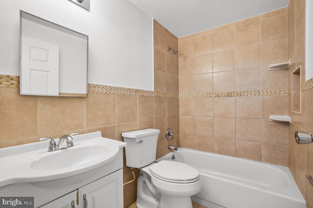 10214 Millstream Dr Property Photo 15